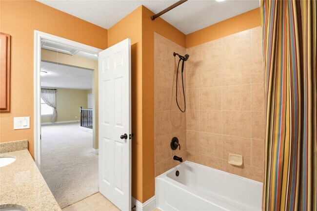 Building Photo - 11119 Hayden Falls Dr