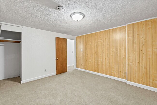 Building Photo - 19713 E Wagontrail Dr