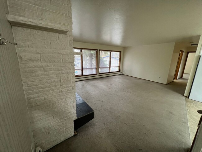 Primary Photo - 1319 Turpin St