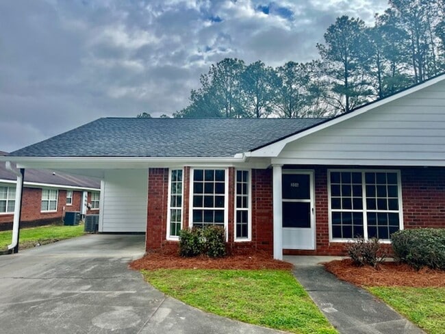 Building Photo - Mathis Drive #304 &amp; 306