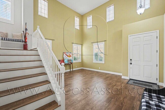 Building Photo - Stunning 5 Bed/3 Bath Home with Pool in Menifee!