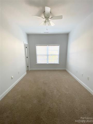 Building Photo - 336 Park Square Pl