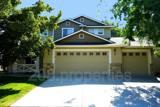 Building Photo - 2934 NW 11th Ave