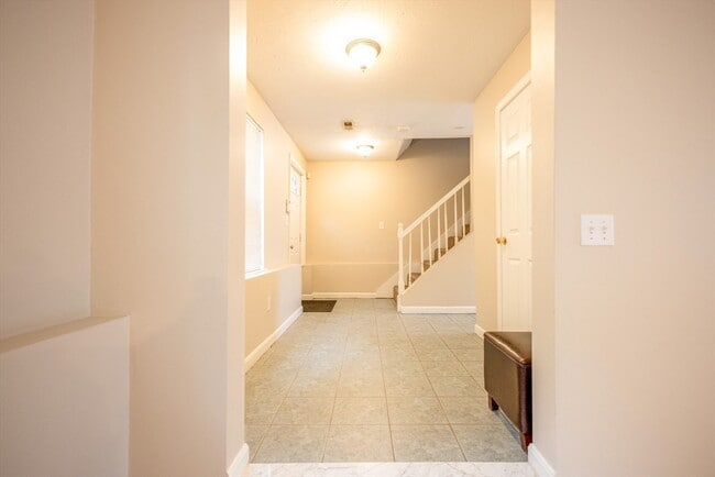 Building Photo - 5337 Washington St