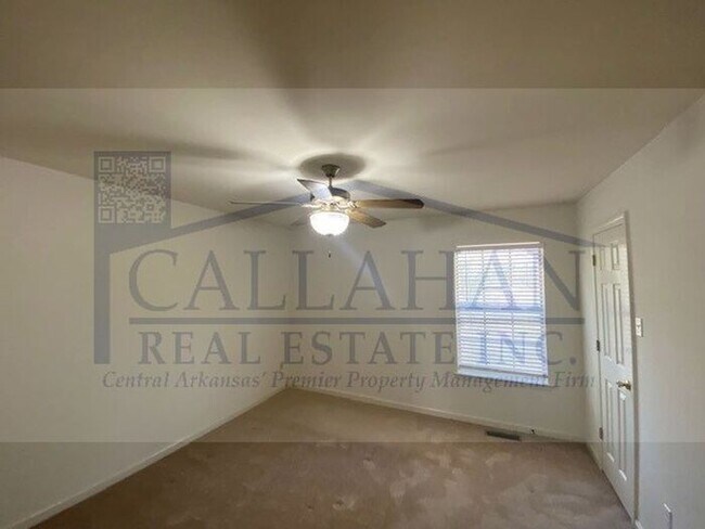 Building Photo - Sherwood 2 Bedroom Townhome