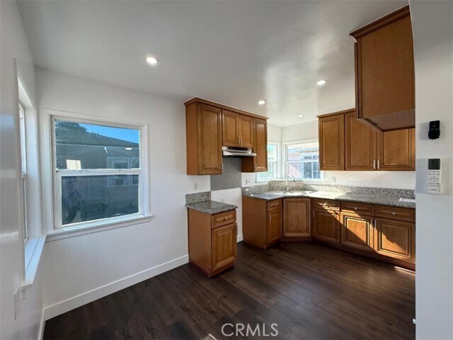 Building Photo - 6222 Hood Ave