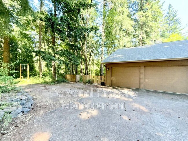 Building Photo - 22101 NE 99th St