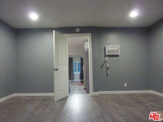 Building Photo - 375 N Avenue 52