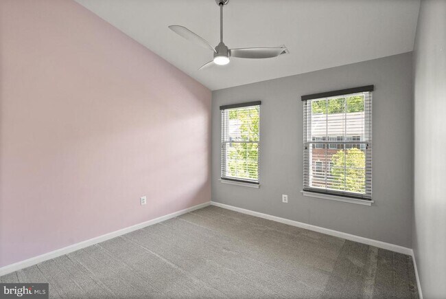 Building Photo - 6708 Ordsall St