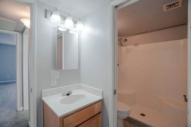 Building Photo - 6120 Antelope Villas Cir