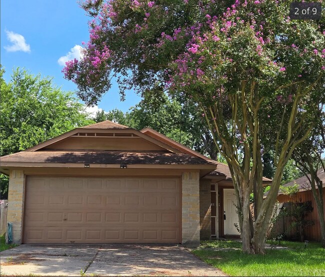 Primary Photo - 22507 Jay Dr