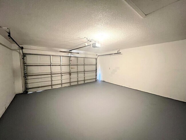 Building Photo - 113 Eastwood Dr