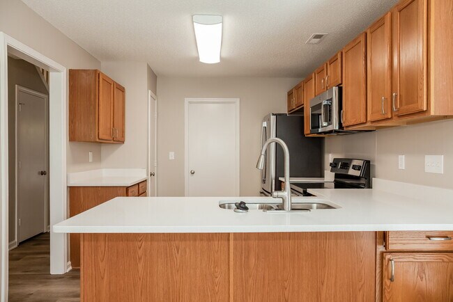 Building Photo - 8302 Bristol Ford Pl