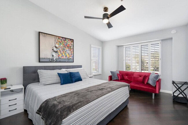 Building Photo - 7950 E Starlight Way