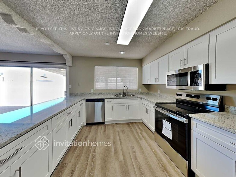 Building Photo - 17435 N 29th Ave