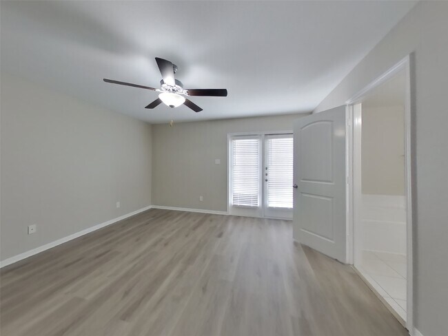 Building Photo - 308 Summer Horse Dr