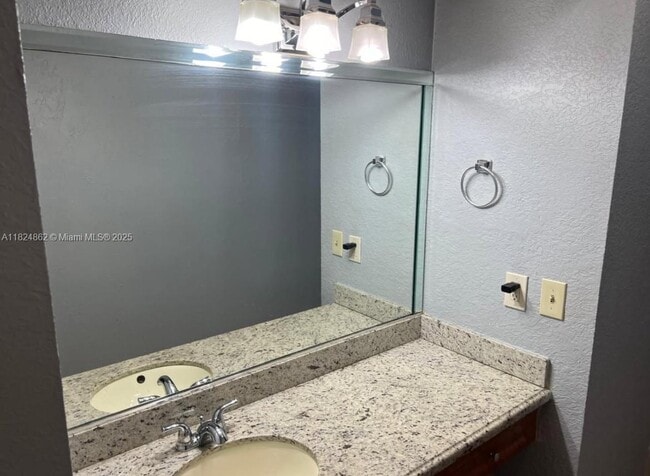 Building Photo - 14374 SW 96th Ln