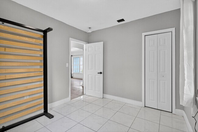 Building Photo - 40 NW 68th St