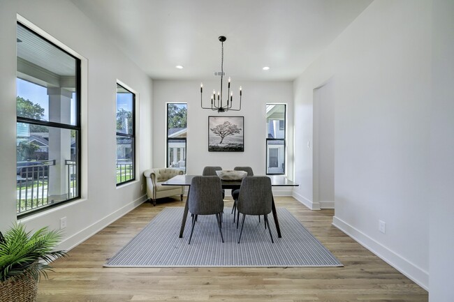 Building Photo - 4715 McKinney St