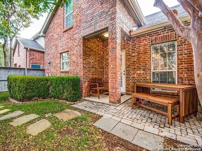 Building Photo - 30 Chapel Hill Cir