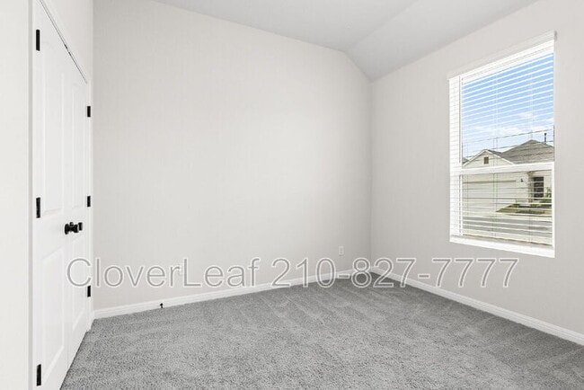 Building Photo - 200 Swinging H Ln