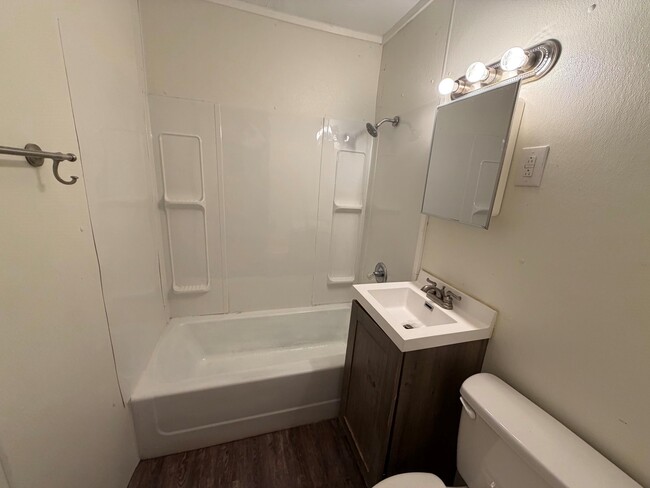 Building Photo - 217 Edwards-