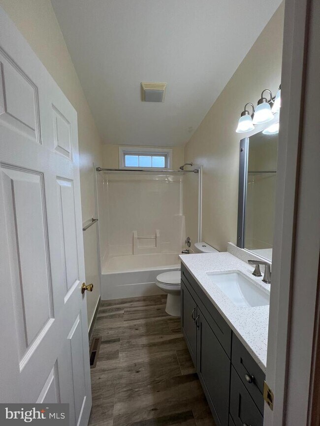 Building Photo - 7509 Cove Point Way