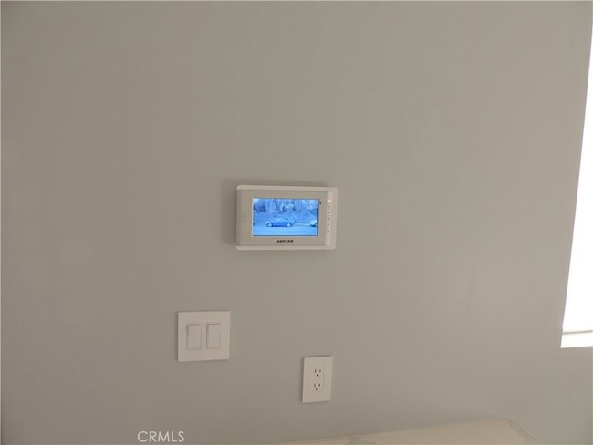 Building Photo - 22735 Del Valle St