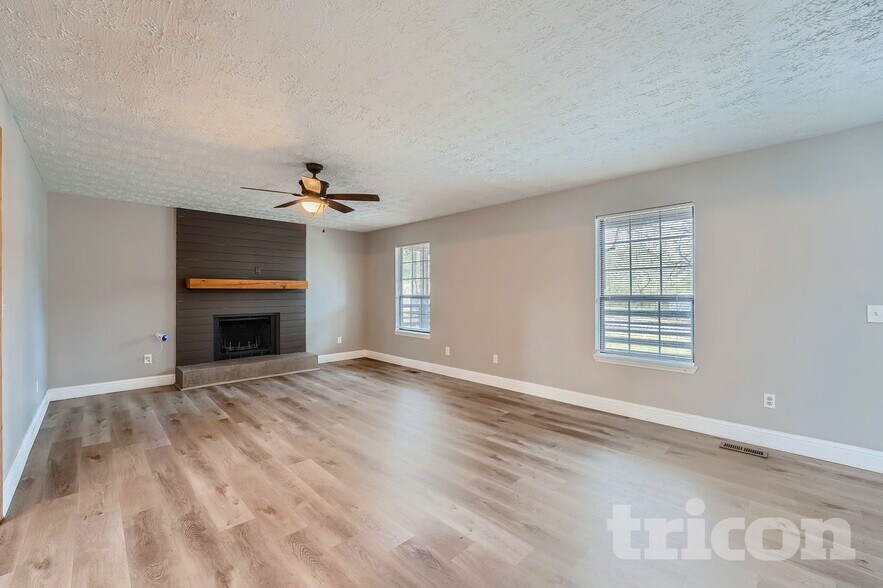 Building Photo - 4305 Treeline Way