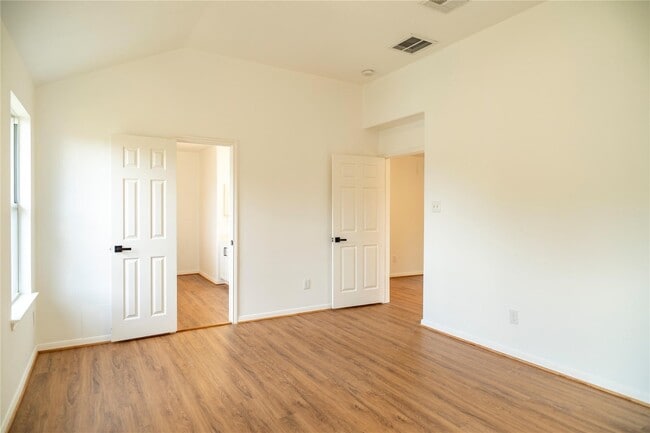 Building Photo - 16327 Woma Ct