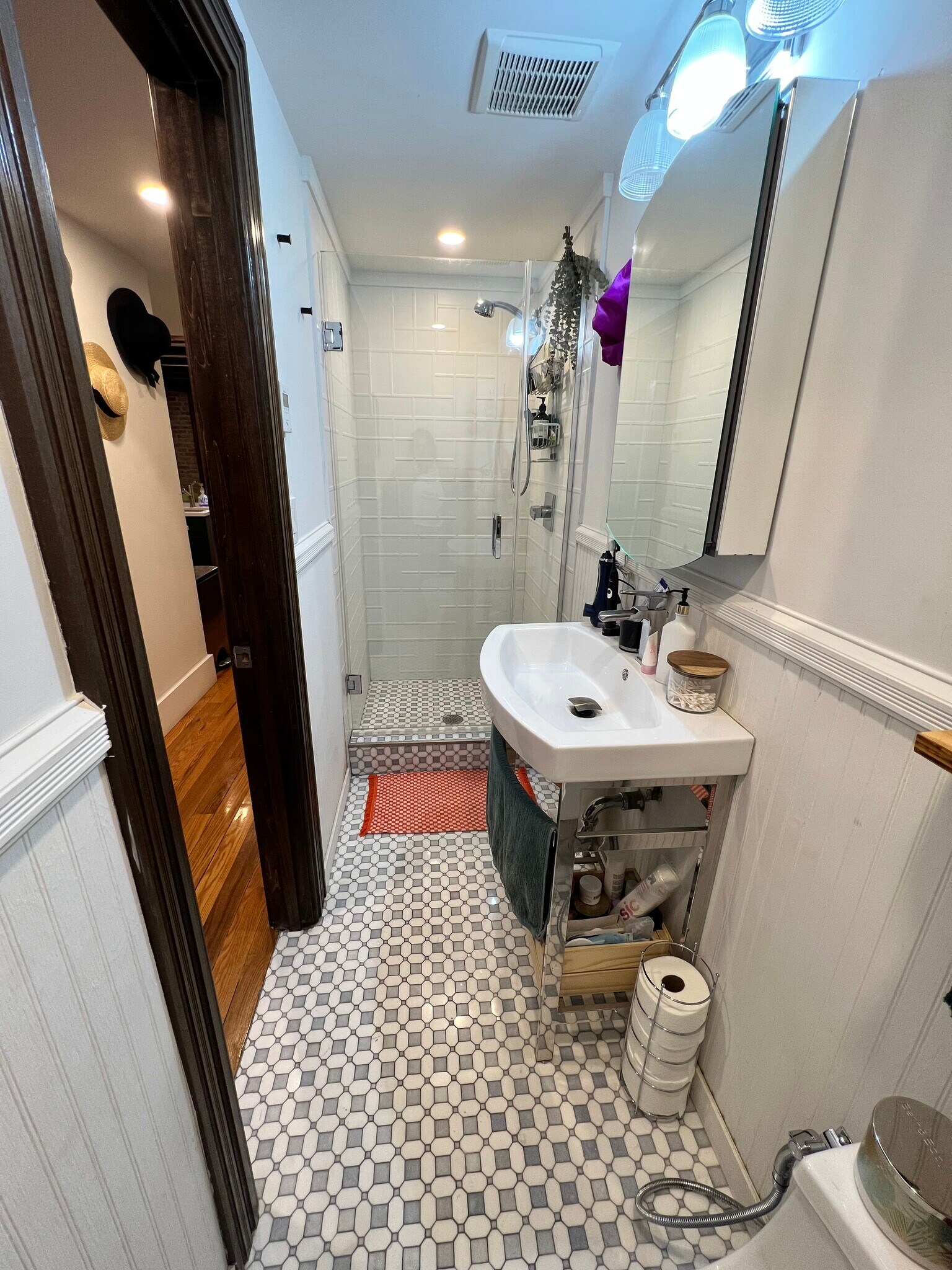 Building Photo - 238 Saint James Pl