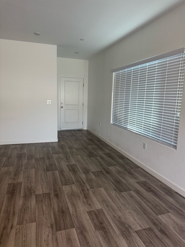 Building Photo - 3321 Mulberry Grv Wy