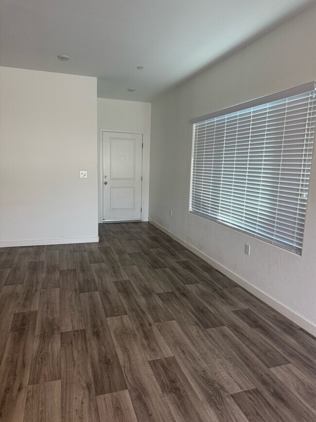 Building Photo - 3321 Mulberry Grv Wy