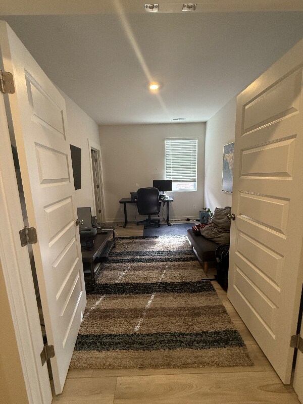 Building Photo - 845 Nightingale Ave