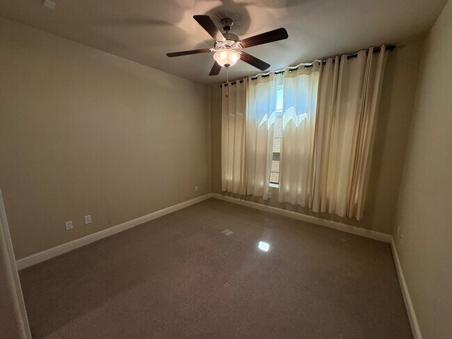 Building Photo - Lennar built home, coming soon!
