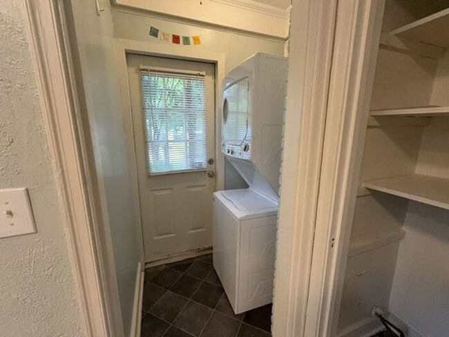 Building Photo - 2944 Hope Ave