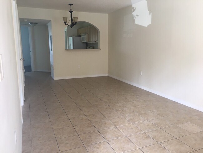 Building Photo - 1261 SE 31st Ct