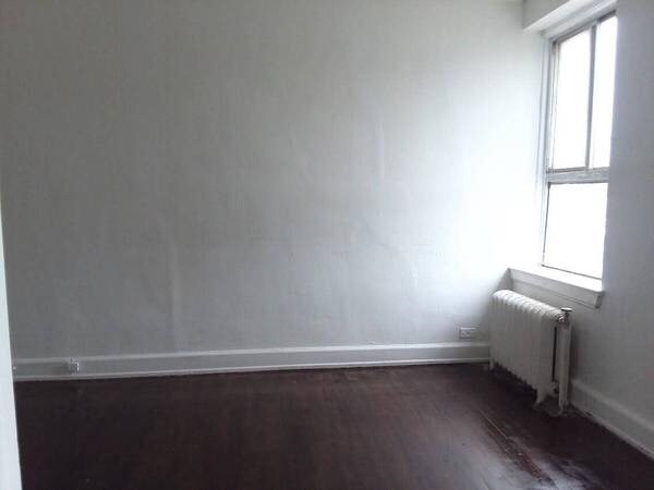 Building Photo - 10 Ferris St