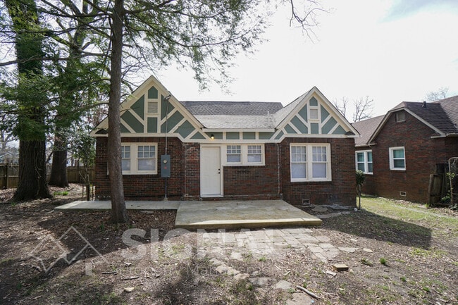 Building Photo - 1522 42nd St Ensley