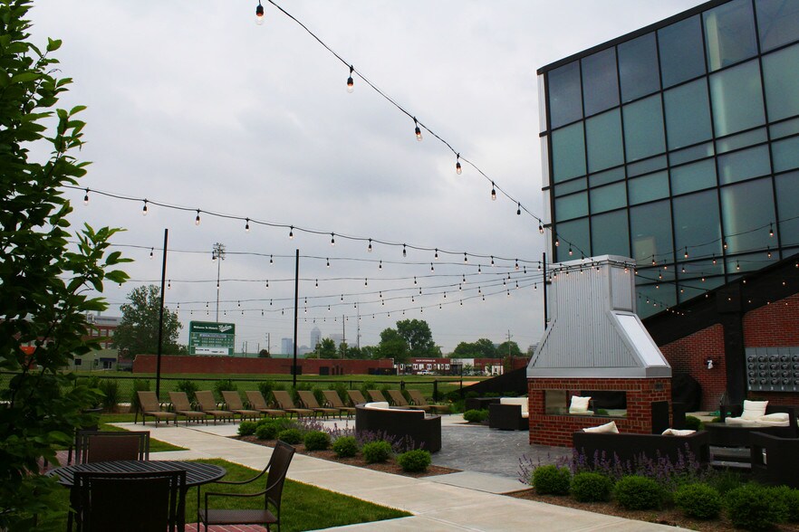 Stadium Lofts Flats Indianapolis In Apartment Finder