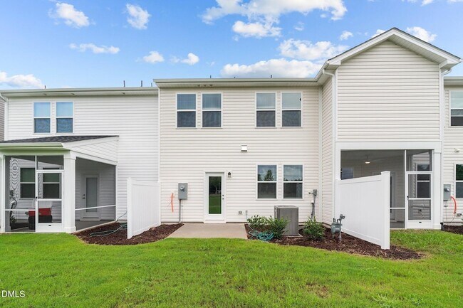 Building Photo - 45 Village Edge Dr