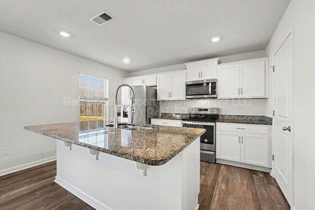 Building Photo - 7847 Whispering Strm Dr