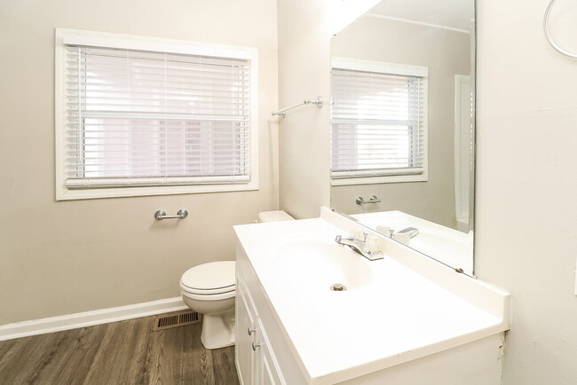 Building Photo - 2007 Garland Ave