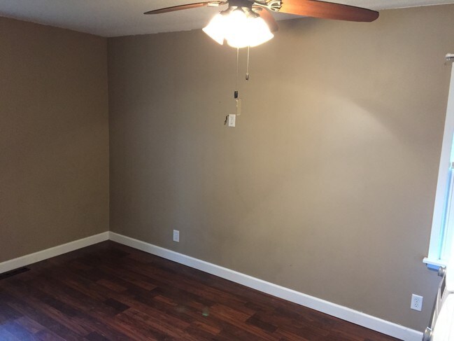 Building Photo - 125 Second St SW