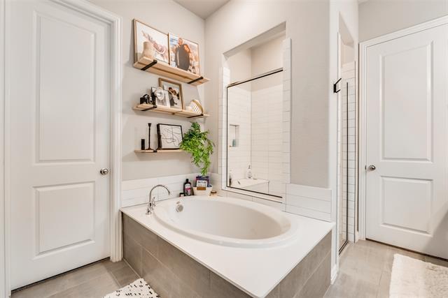 Building Photo - 3618 River Trail