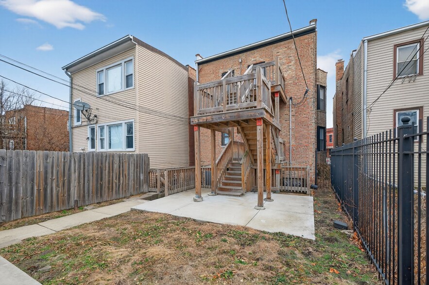 Building Photo - 7038 S Eberhart Ave