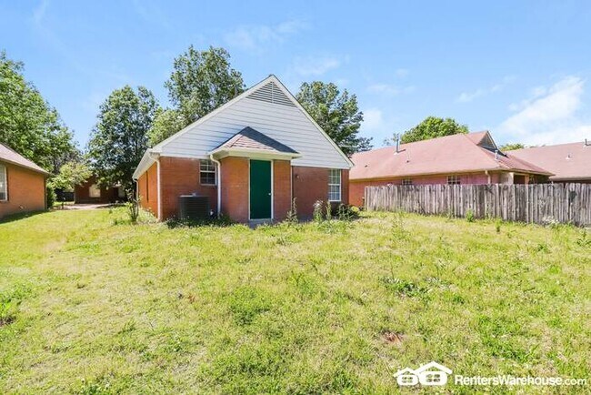 Building Photo - Newly Remodeled Southaven Home