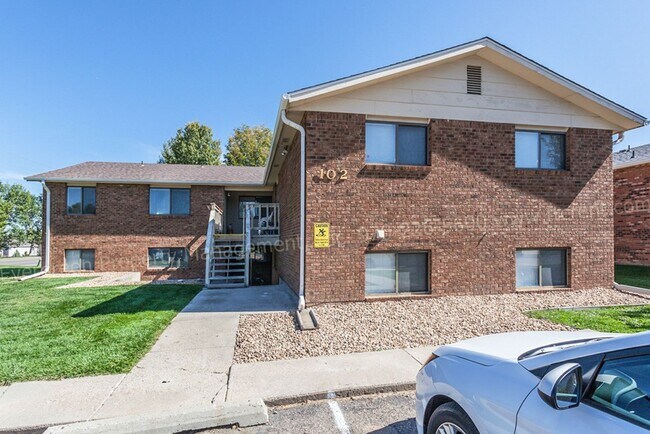 Building Photo - 102 Glenda Dr