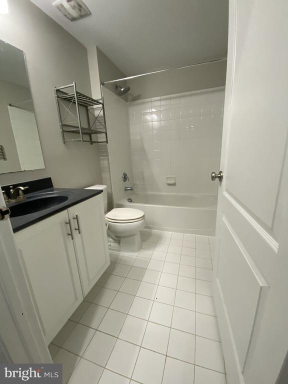 Building Photo - 15507 Gossoms Store Ct