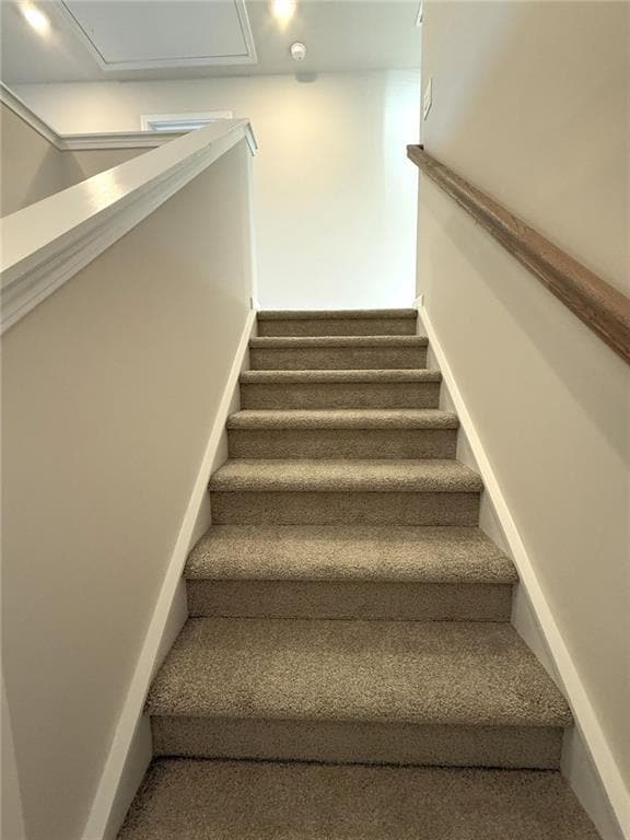 Building Photo - 287 Sequoia Ln